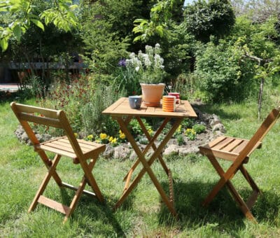 5 tipov, ako sa starať o drevený záhradný exteriérový nábytok